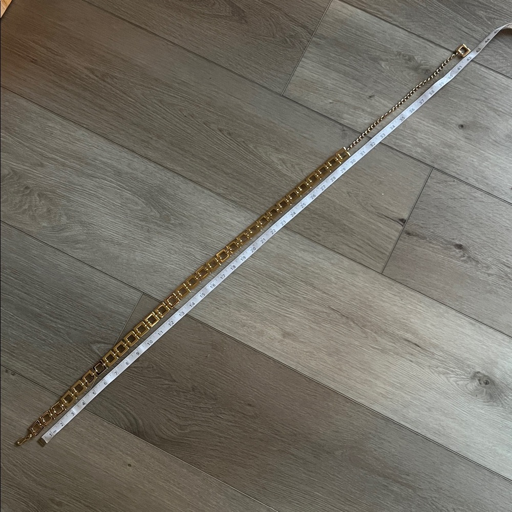 Gold Chain Link Belt - Picture 10 of 10